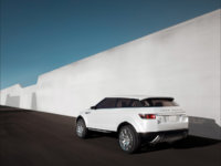 2008-Land-Rover-LRX-Concept-Rear-Angle-Speed-Wall-Closeup-1280x960.jpg